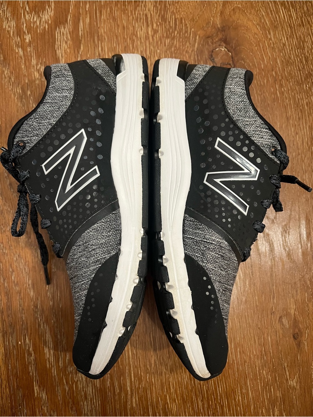 New Balance women shoes